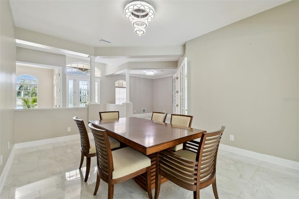 For Sale: $799,999 (4 beds, 3 baths, 3730 Square Feet)