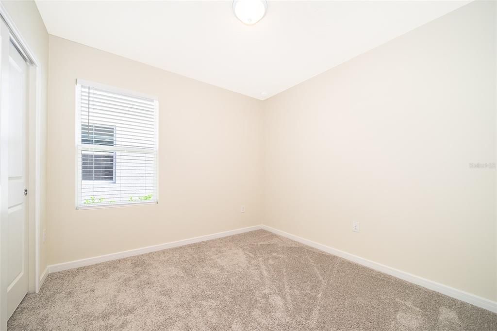 В аренду: $2,375 (4 спален, 2 ванн, 1580 Квадратных фут)