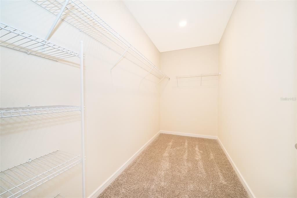 В аренду: $2,375 (4 спален, 2 ванн, 1580 Квадратных фут)