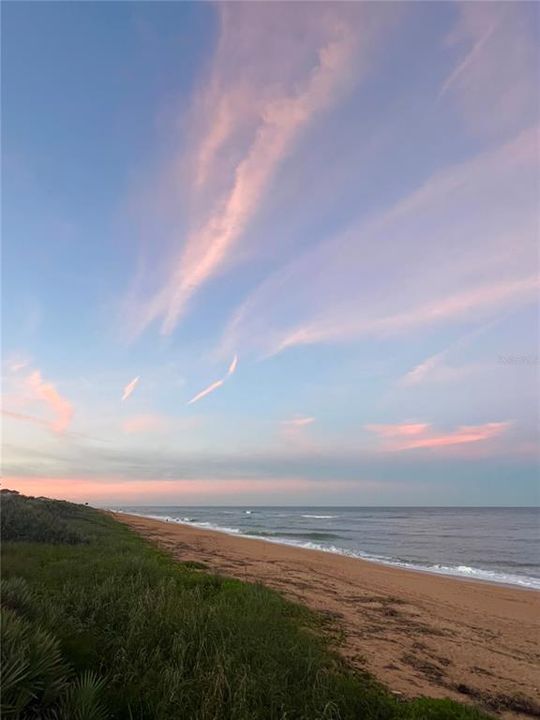 Active With Contract: $299,900 (1 beds, 1 baths, 678 Square Feet)