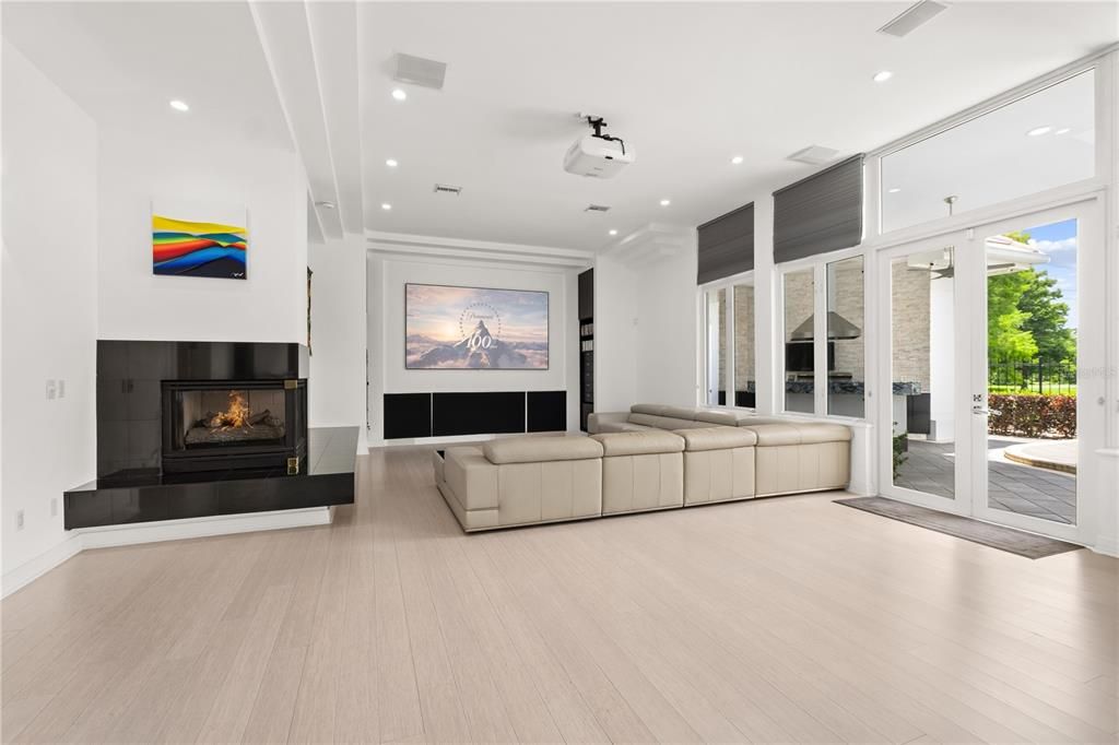 For Sale: $3,099,000 (5 beds, 4 baths, 6443 Square Feet)