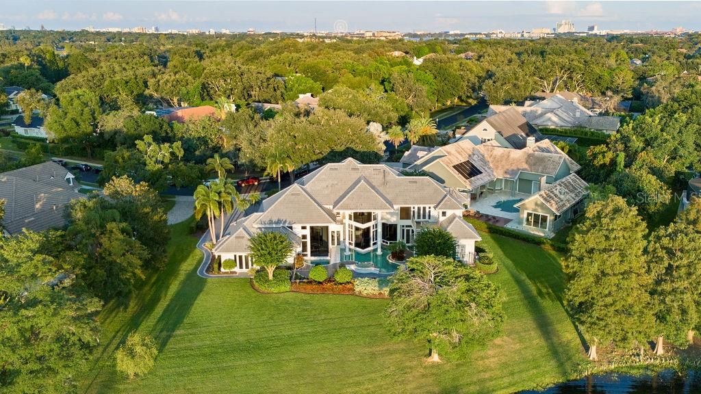 For Sale: $3,099,000 (5 beds, 4 baths, 6443 Square Feet)