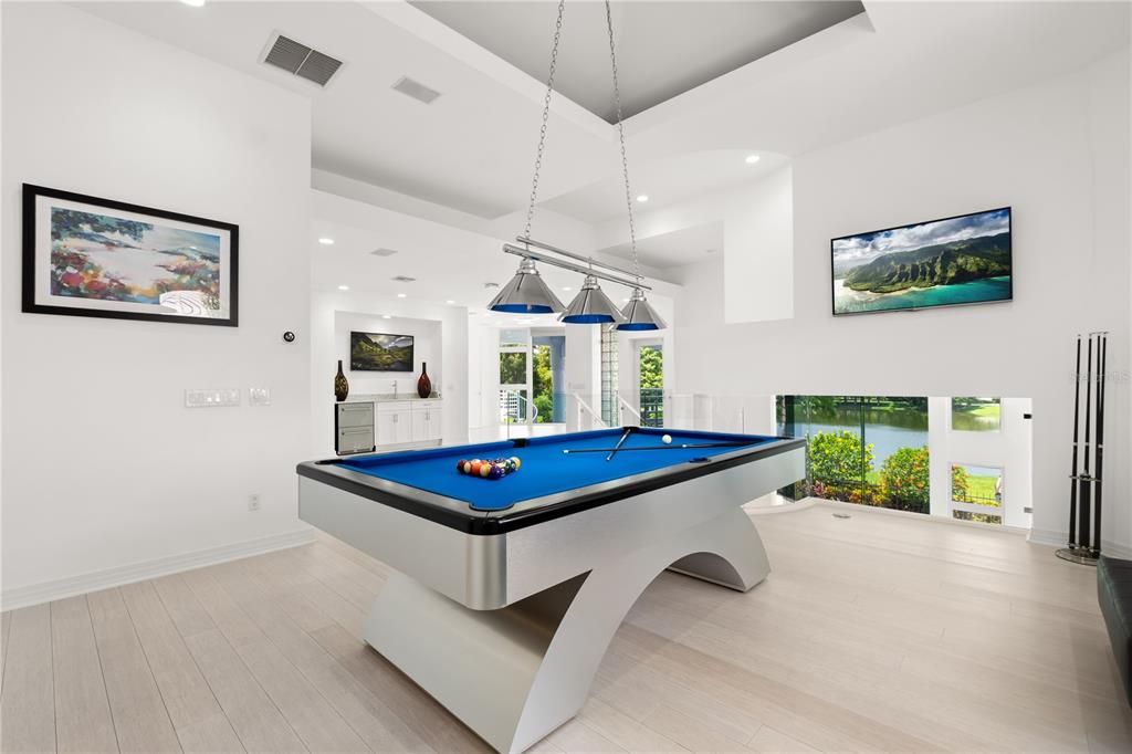 For Sale: $3,099,000 (5 beds, 4 baths, 6443 Square Feet)