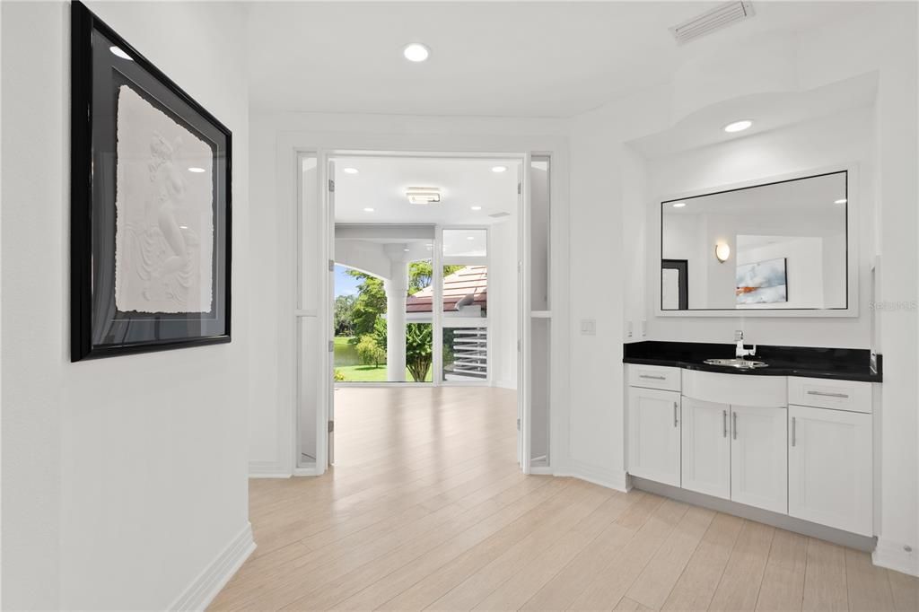 For Sale: $3,099,000 (5 beds, 4 baths, 6443 Square Feet)