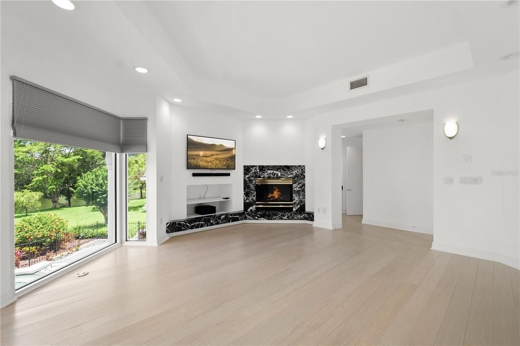 For Sale: $3,099,000 (5 beds, 4 baths, 6443 Square Feet)