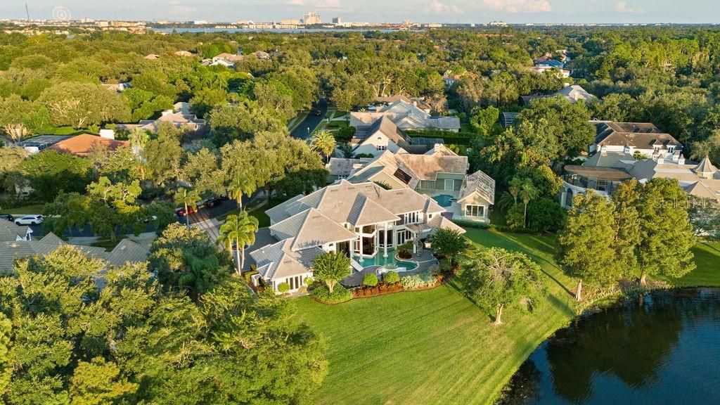 For Sale: $3,099,000 (5 beds, 4 baths, 6443 Square Feet)