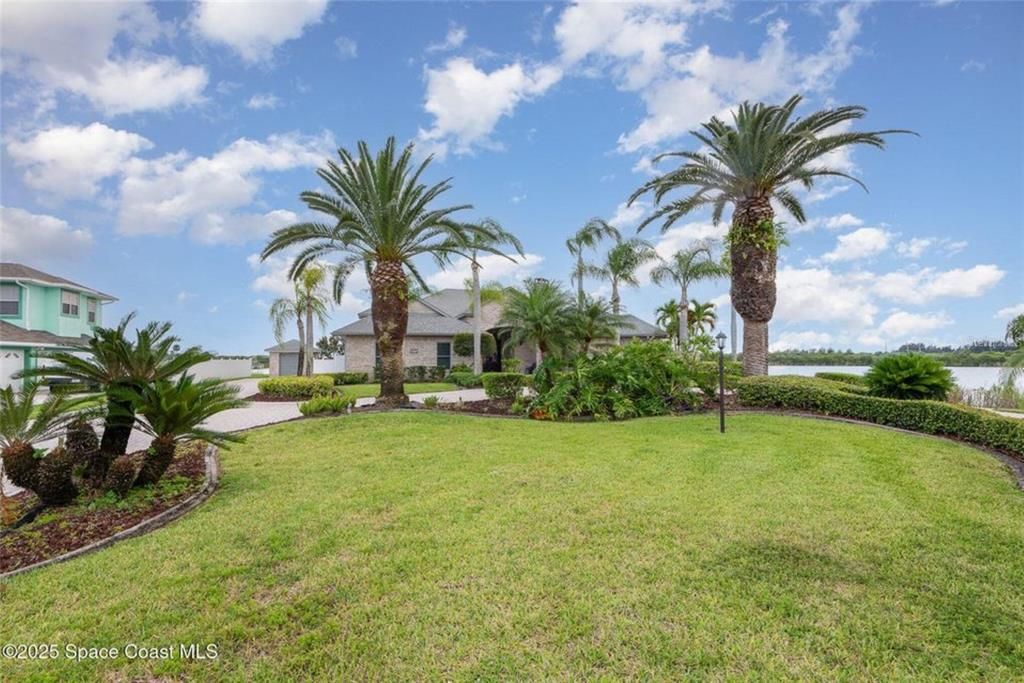 For Sale: $1,125,000 (4 beds, 4 baths, 4074 Square Feet)