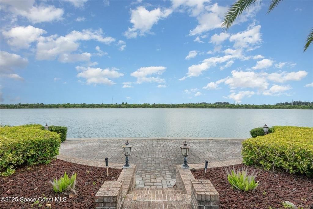 For Sale: $1,125,000 (4 beds, 4 baths, 4074 Square Feet)