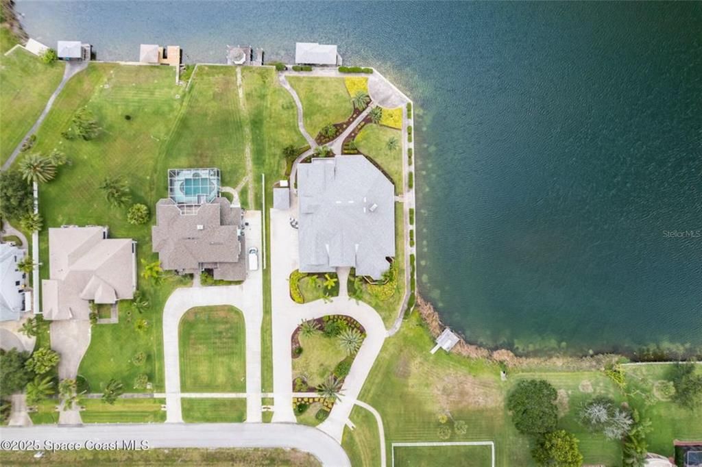 For Sale: $1,125,000 (4 beds, 4 baths, 4074 Square Feet)