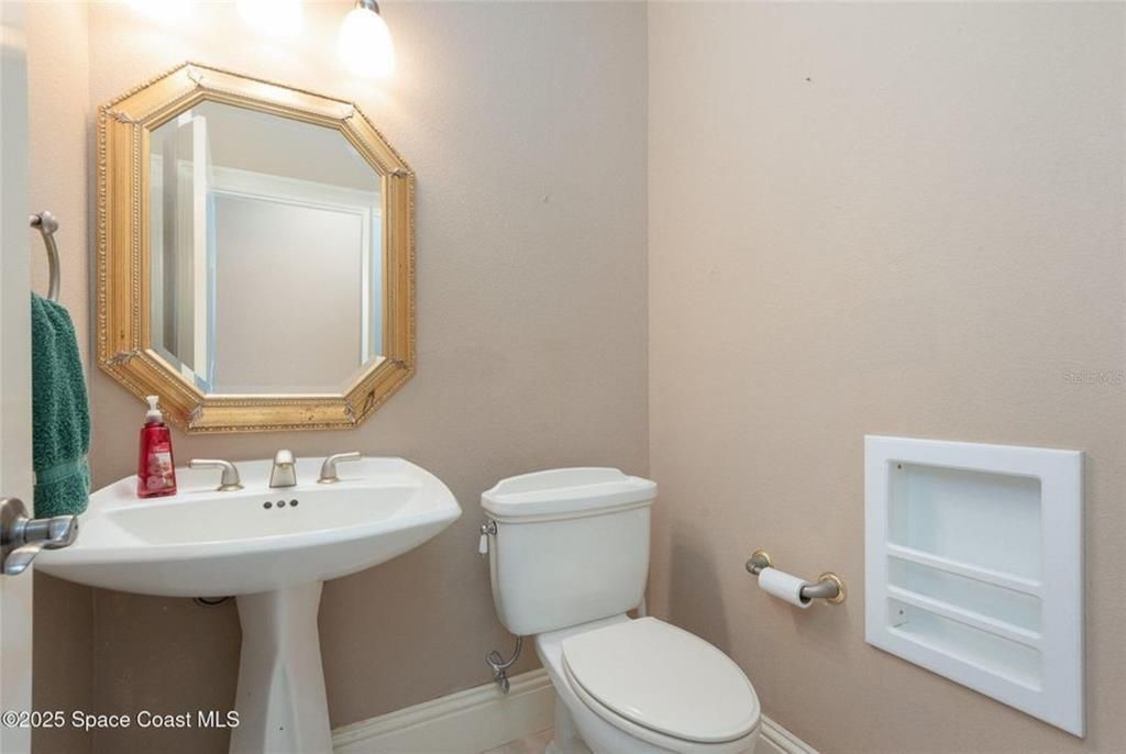 For Sale: $1,125,000 (4 beds, 4 baths, 4074 Square Feet)