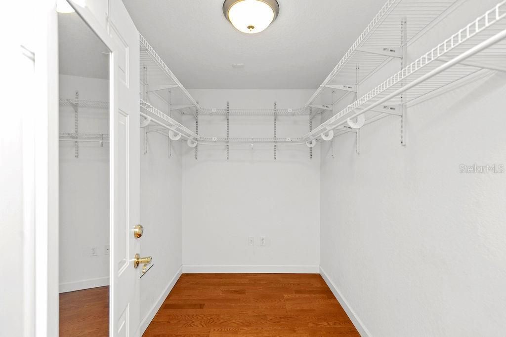 For Sale: $839,900 (3 beds, 2 baths, 2040 Square Feet)