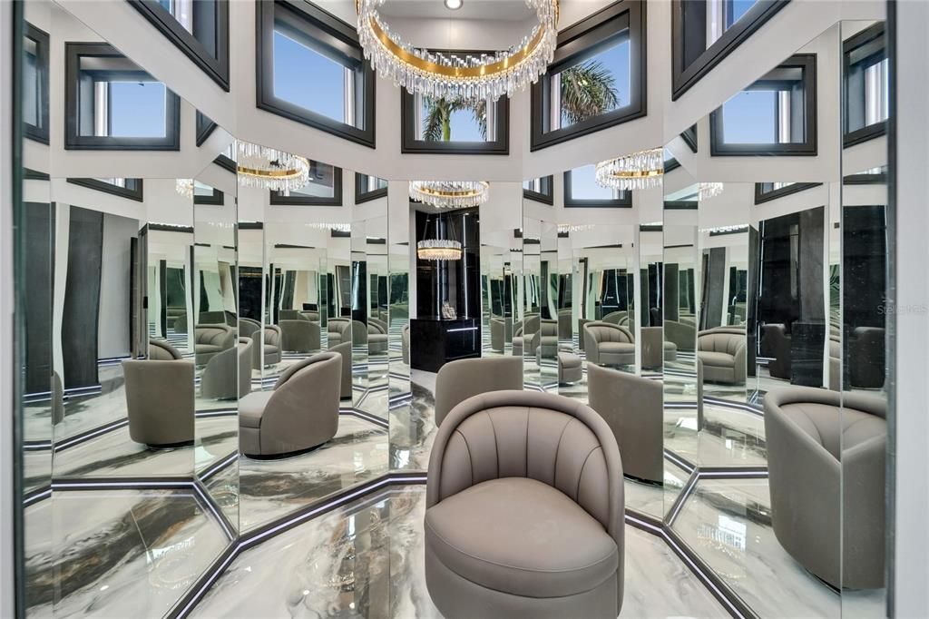 For Sale: $19,999,999 (7 beds, 6 baths, 12896 Square Feet)