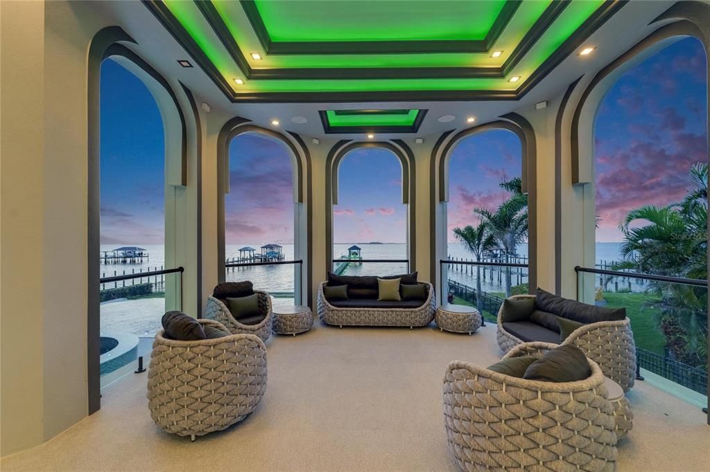 For Sale: $19,999,999 (7 beds, 6 baths, 12896 Square Feet)