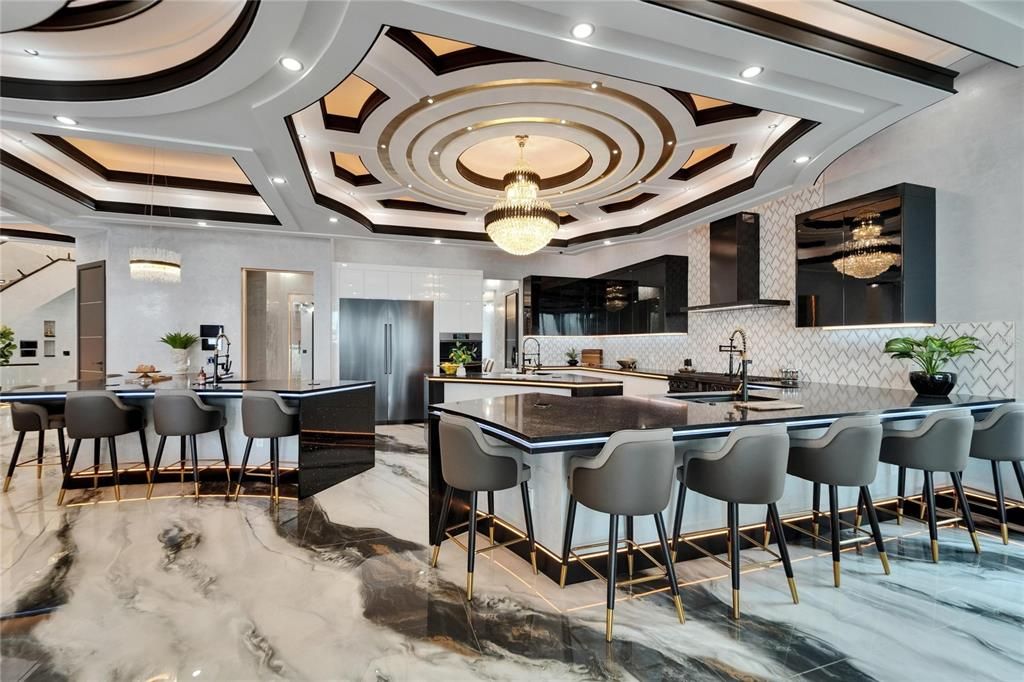 For Sale: $19,999,999 (7 beds, 6 baths, 12896 Square Feet)