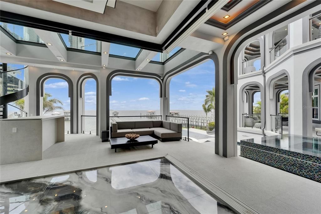 For Sale: $19,999,999 (7 beds, 6 baths, 12896 Square Feet)