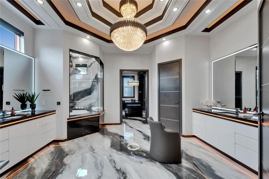 For Sale: $19,999,999 (7 beds, 6 baths, 12896 Square Feet)