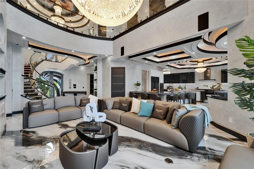 For Sale: $19,999,999 (7 beds, 6 baths, 12896 Square Feet)