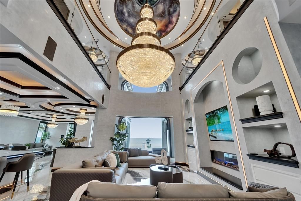 For Sale: $19,999,999 (7 beds, 6 baths, 12896 Square Feet)