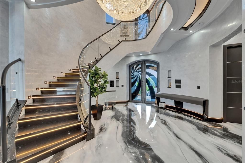 For Sale: $19,999,999 (7 beds, 6 baths, 12896 Square Feet)