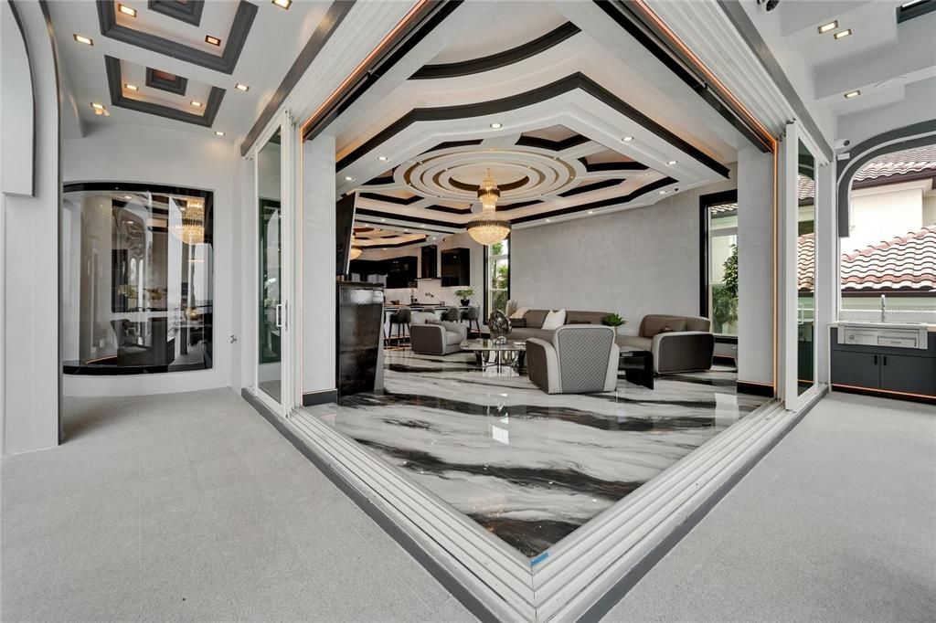 For Sale: $19,999,999 (7 beds, 6 baths, 12896 Square Feet)