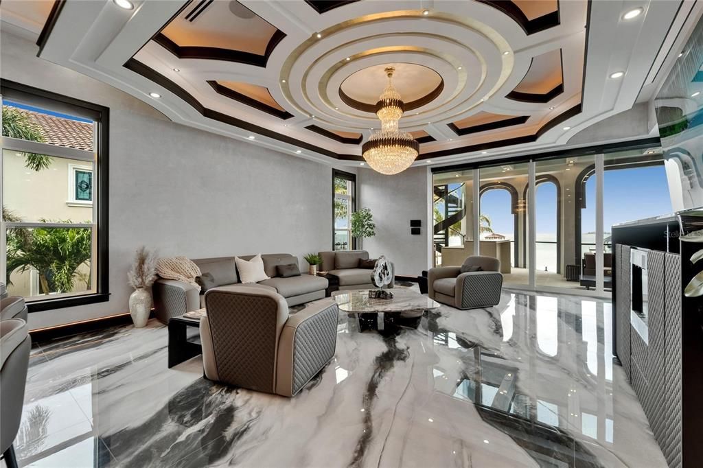 For Sale: $19,999,999 (7 beds, 6 baths, 12896 Square Feet)