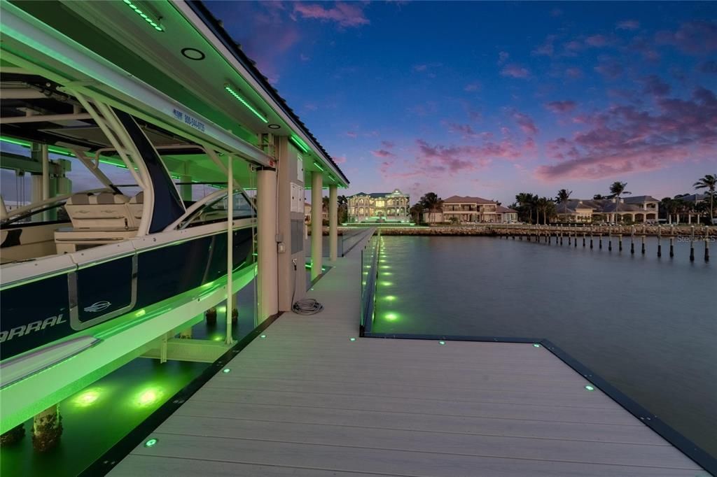 For Sale: $19,999,999 (7 beds, 6 baths, 12896 Square Feet)
