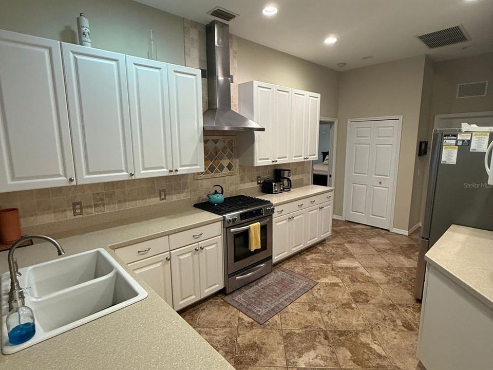 For Rent: $5,500 (4 beds, 3 baths, 2116 Square Feet)