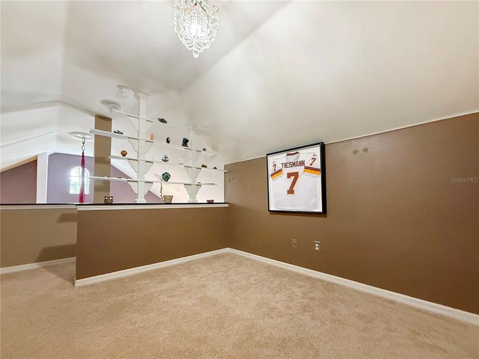 Active With Contract: $350,000 (3 beds, 2 baths, 1529 Square Feet)