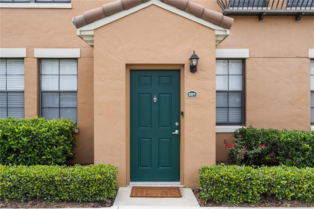 Active With Contract: $350,000 (3 beds, 2 baths, 1529 Square Feet)