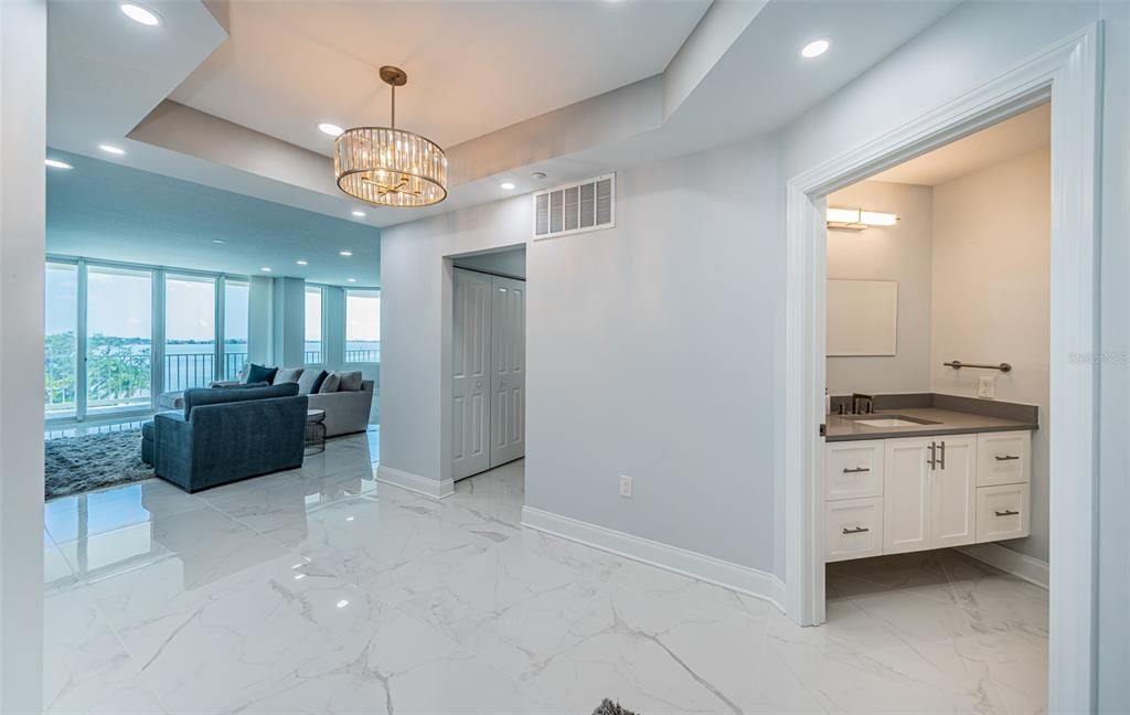 На продажу: $1,795,000 (2 спален, 2 ванн, 2319 Квадратных фут)