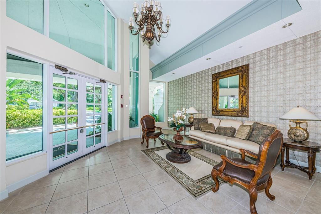 На продажу: $1,795,000 (2 спален, 2 ванн, 2319 Квадратных фут)