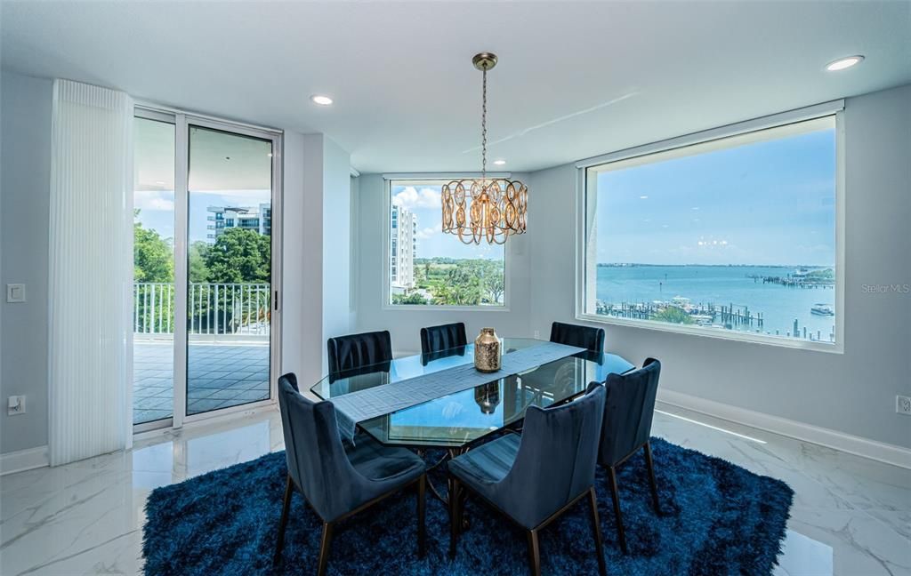 На продажу: $1,795,000 (2 спален, 2 ванн, 2319 Квадратных фут)