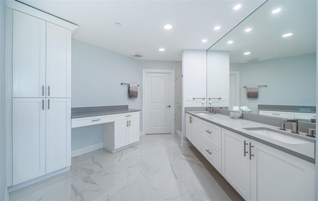 На продажу: $1,795,000 (2 спален, 2 ванн, 2319 Квадратных фут)