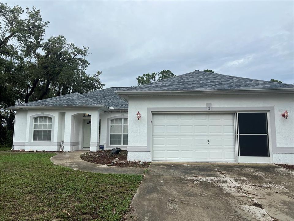 Recently Rented: $1,600 (3 beds, 2 baths, 1599 Square Feet)