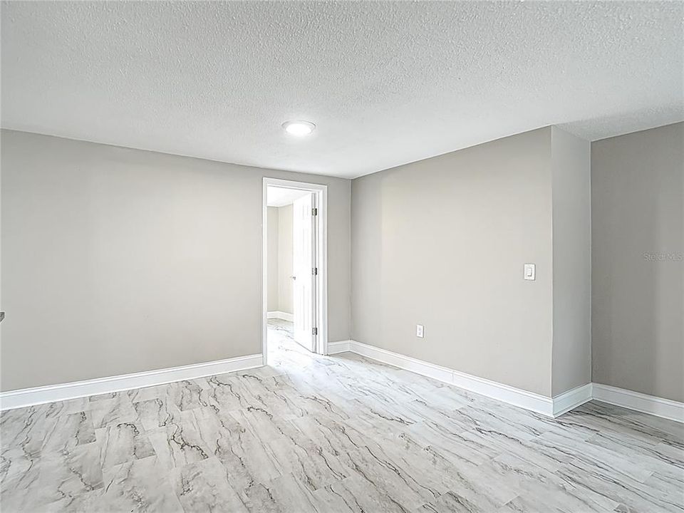 Active With Contract: $225,000 (3 beds, 2 baths, 1116 Square Feet)