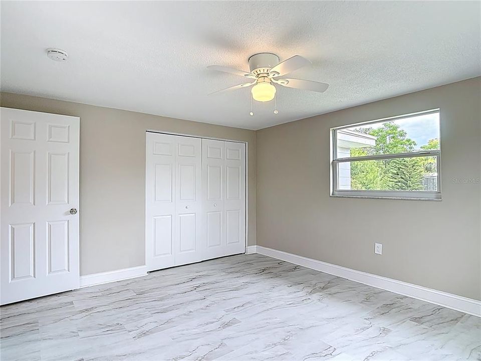 Active With Contract: $225,000 (3 beds, 2 baths, 1116 Square Feet)