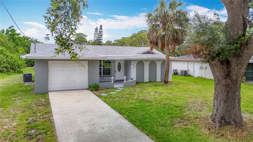 Active With Contract: $225,000 (3 beds, 2 baths, 1116 Square Feet)