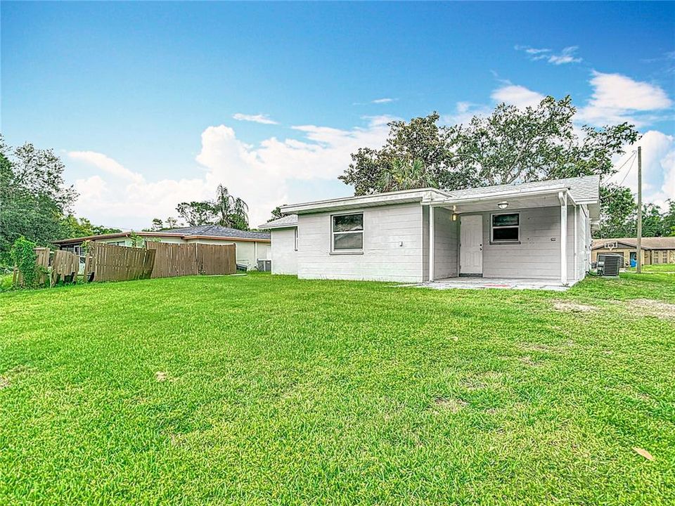 Active With Contract: $225,000 (3 beds, 2 baths, 1116 Square Feet)