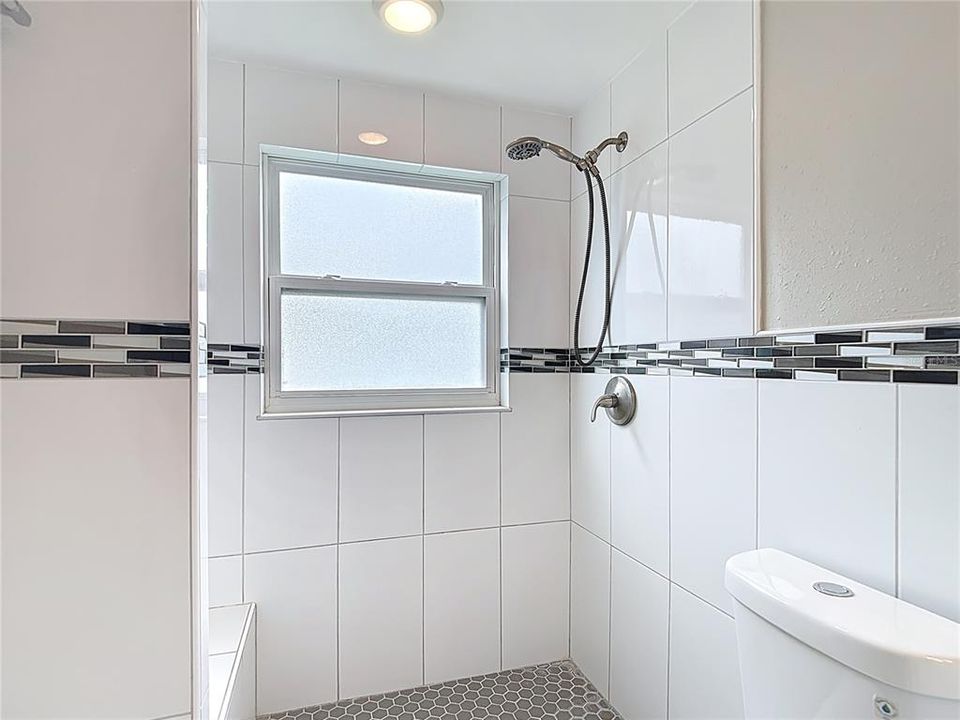 Active With Contract: $225,000 (3 beds, 2 baths, 1116 Square Feet)