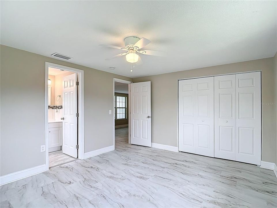 Active With Contract: $225,000 (3 beds, 2 baths, 1116 Square Feet)