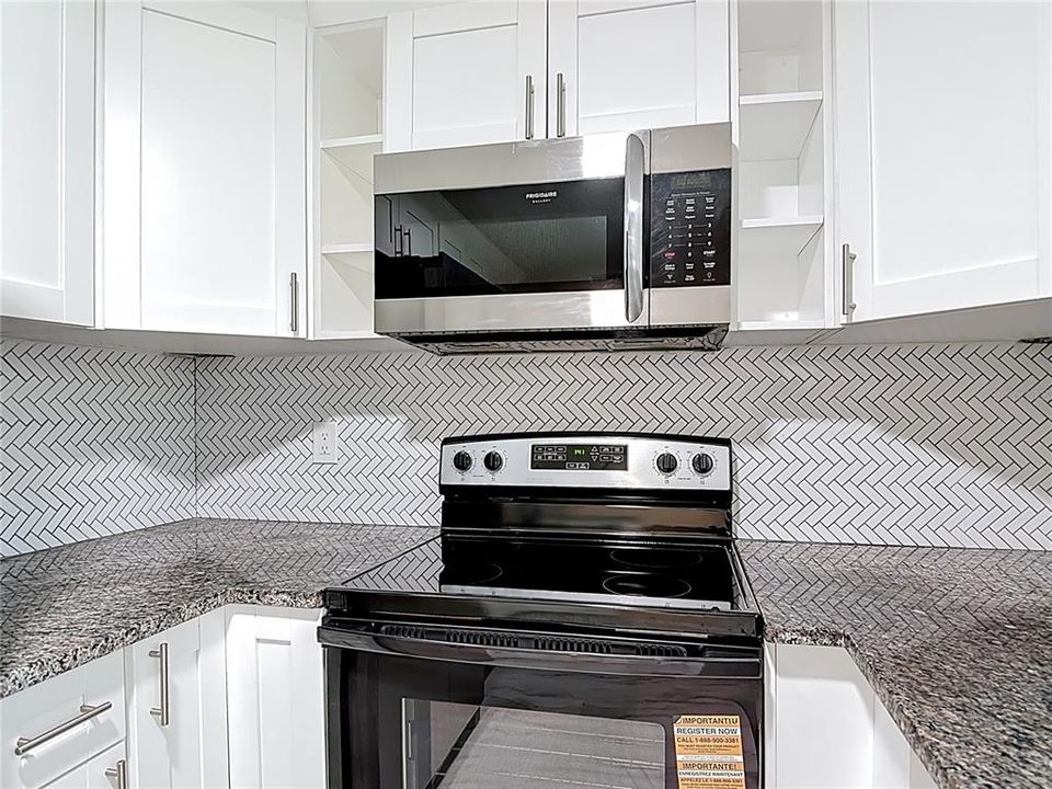 Active With Contract: $225,000 (3 beds, 2 baths, 1116 Square Feet)