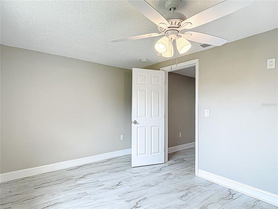 Active With Contract: $225,000 (3 beds, 2 baths, 1116 Square Feet)