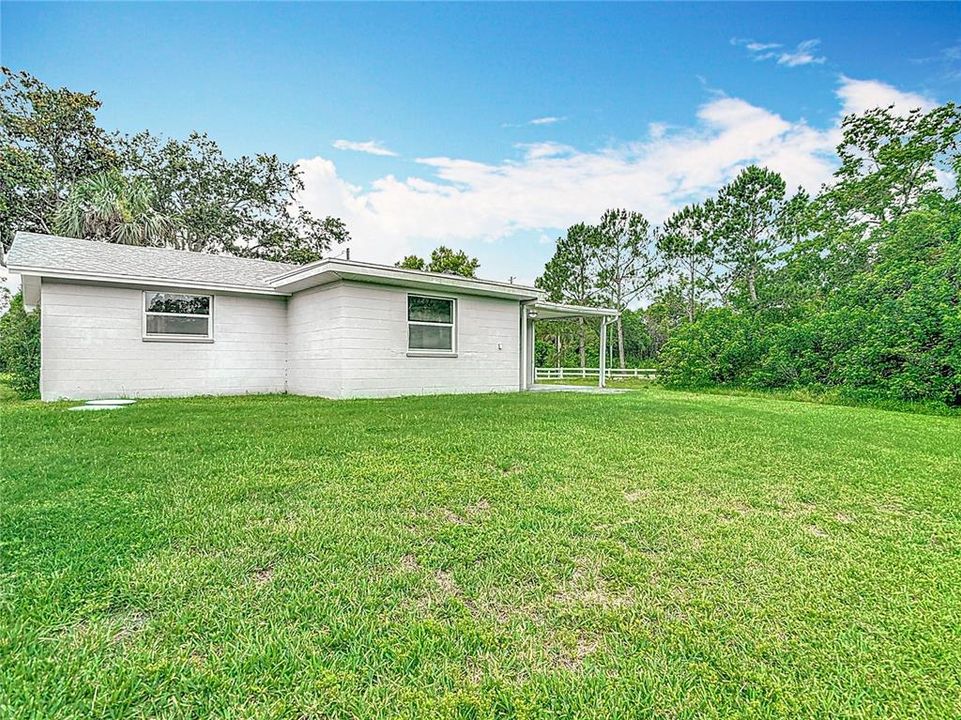 Active With Contract: $225,000 (3 beds, 2 baths, 1116 Square Feet)