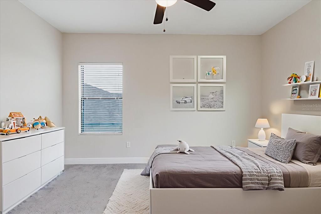 待售: $585,000 (5 贝兹, 3 浴室, 3440 平方英尺)