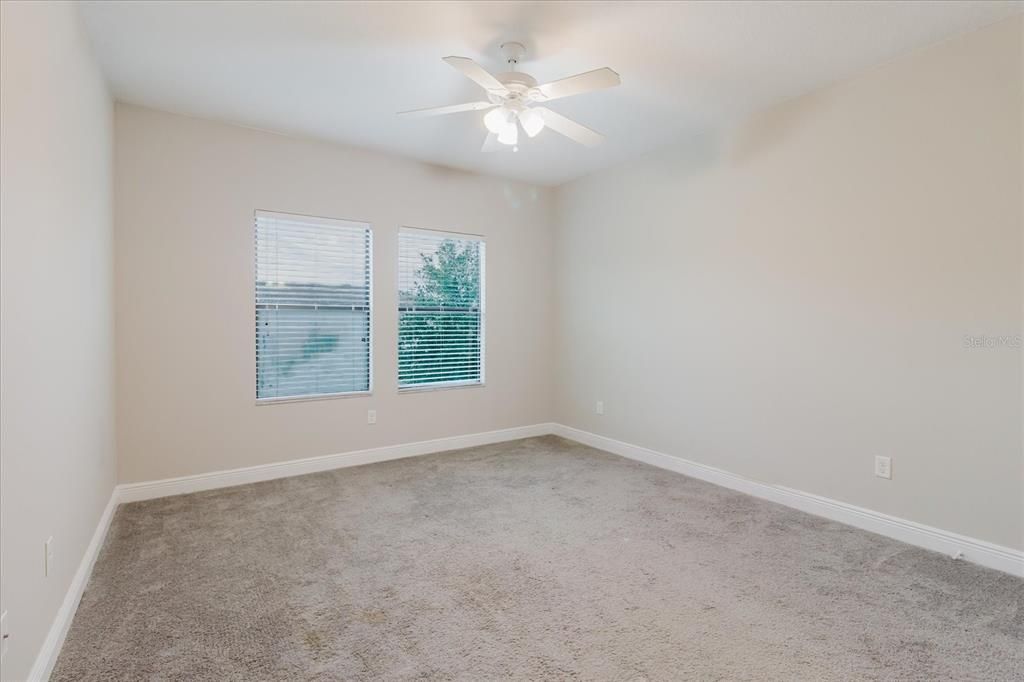 待售: $585,000 (5 贝兹, 3 浴室, 3440 平方英尺)