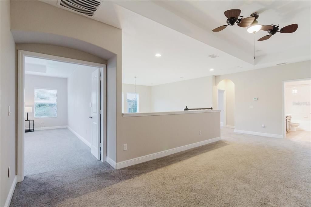 待售: $585,000 (5 贝兹, 3 浴室, 3440 平方英尺)