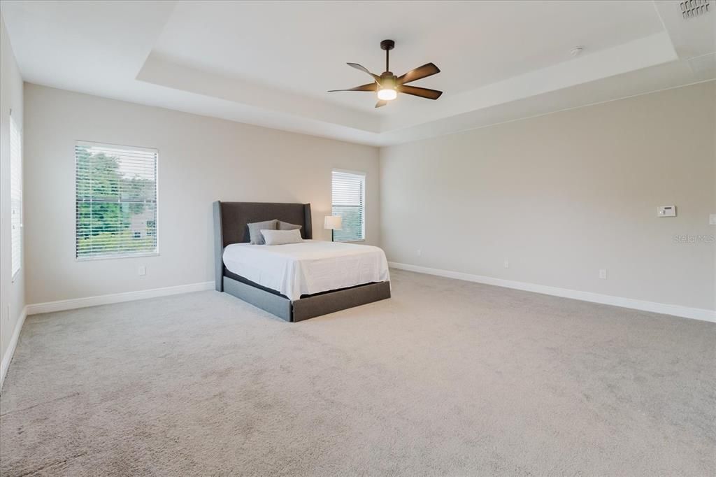 待售: $585,000 (5 贝兹, 3 浴室, 3440 平方英尺)