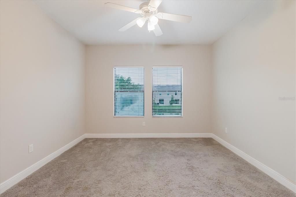 待售: $585,000 (5 贝兹, 3 浴室, 3440 平方英尺)