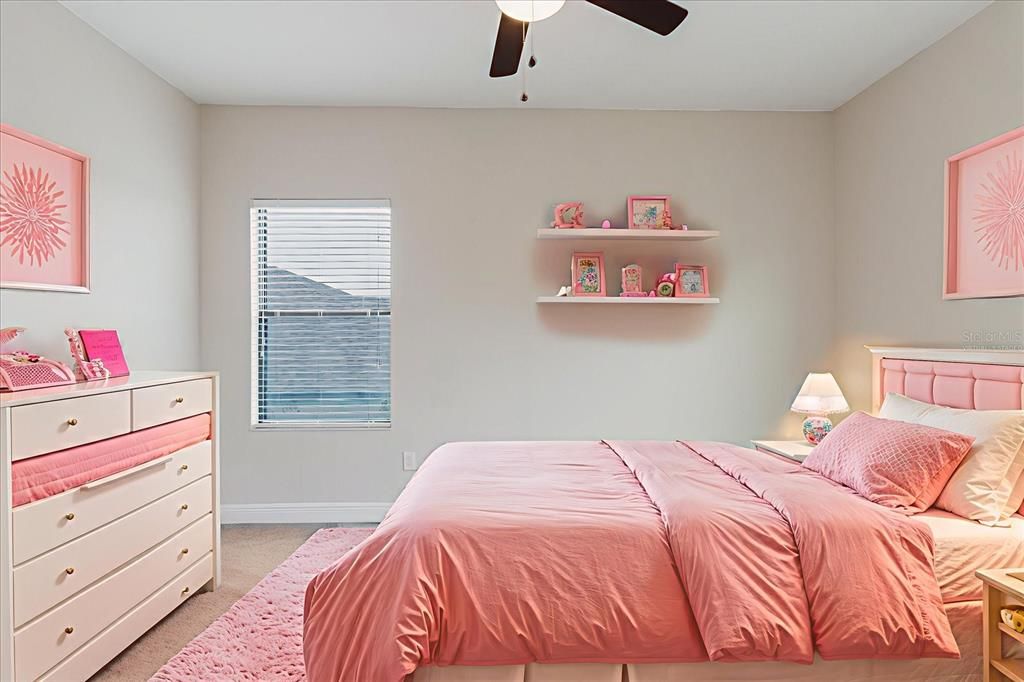 待售: $585,000 (5 贝兹, 3 浴室, 3440 平方英尺)