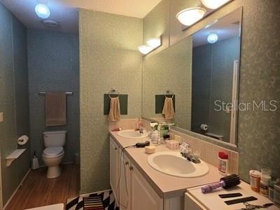 For Sale: $272,900 (3 beds, 2 baths, 1488 Square Feet)